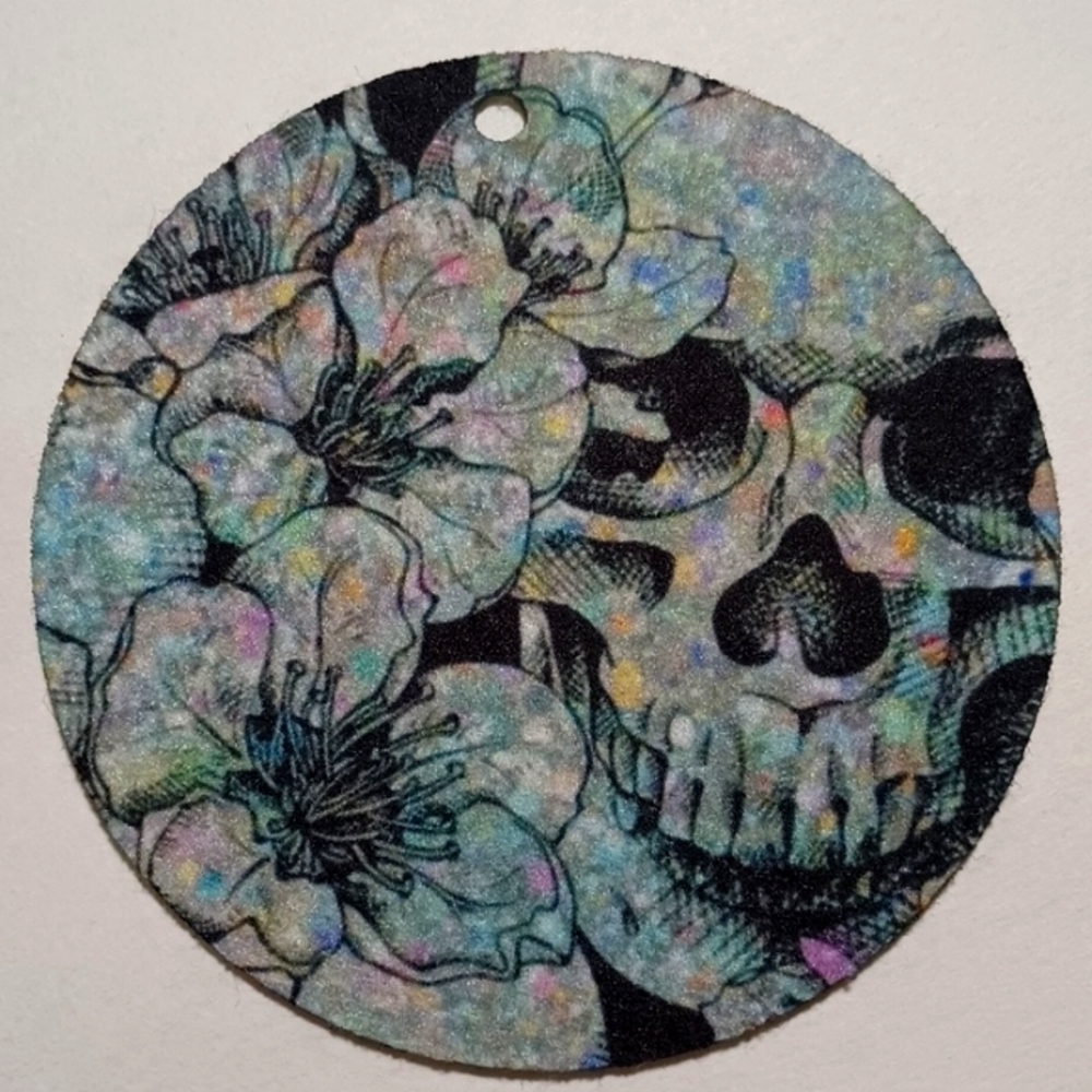 Skull n roses car air freshener